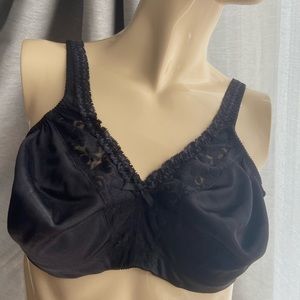 Warners 42C black Wireless comfort bra
